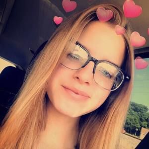 Meet your Posher, Lacey